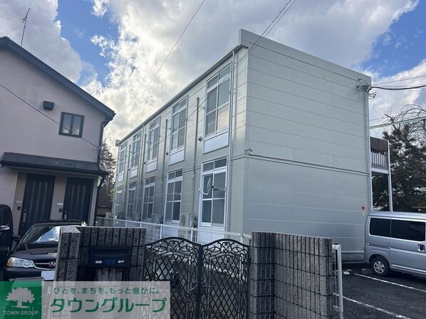 レオパレスフロイデの物件外観写真